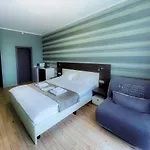 Sealine Lejlighedshotel Odessa